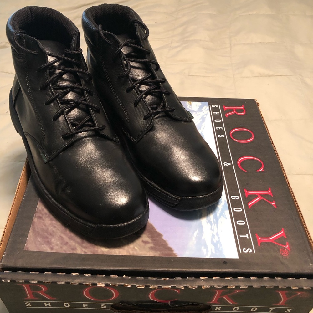Rocky Black Leather Chukka Boot — Men’s 11 Wide…. New in box, Never worn